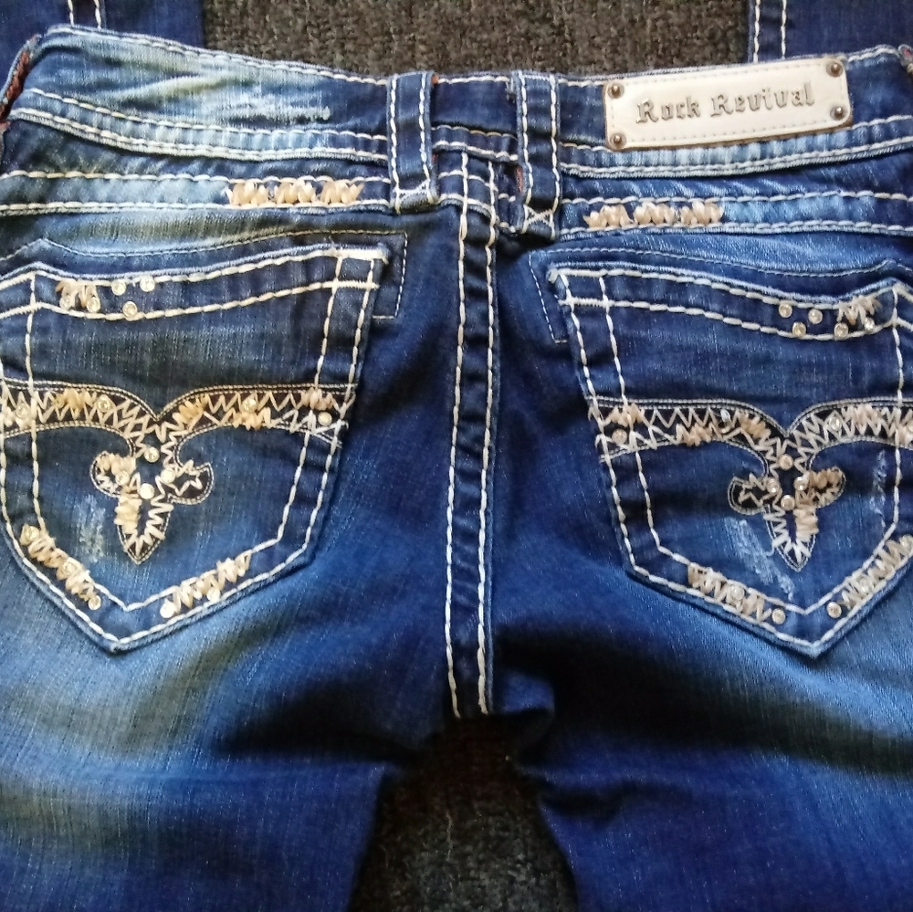 Rock Revivals size 28
